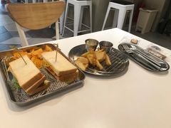 -愉市 Hippy Market(香榭里花园店)