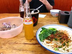 油泼面-老白家面馆(测绘东路总店)