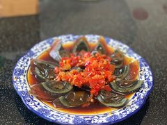 剁椒皮蛋-七的湖·晚芳亭·阳澄湖农家菜·大闸蟹(莲花岛店)