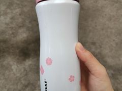 -星巴克(杭州西湖银泰1F店)