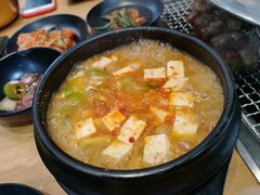 -肉甲韩国木炭烤肉(新壹街1店)