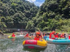 -安吉龙王山峡谷漂流