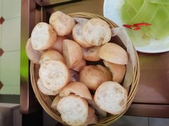 -洪氏嗨捞·广东猪肚鸡·椰子鸡火锅(西咸万象城店)