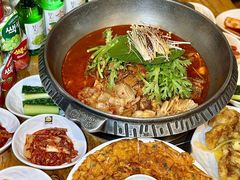 -喇喇排骨火锅·传统韩式脊骨汤(望京西园总店)