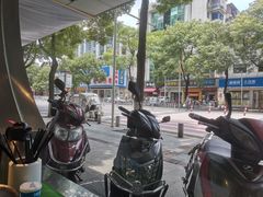 -大碗厨(东风路店)
