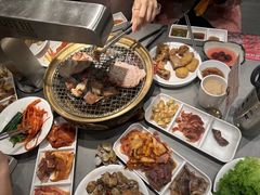 -山焱·炭火自助烤肉(周浦万达店)