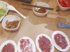 -牛满溢·自助潮汕鲜牛肉火锅(龙汇路店)