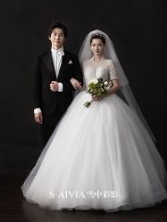 -雪中彩影婚纱摄影·微光艺术中心