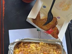 -必胜客(宝杨路宅急送店)