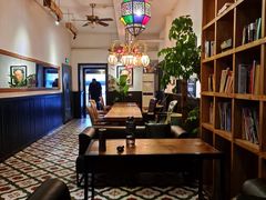 -拖板鞋咖啡旅行酒店(春熙路地铁站店)