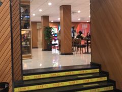 -大光明丽星VIP影城(昌里路杜比全景声店)
