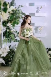 -拉瑞娜LaReine婚纱礼服高级定制