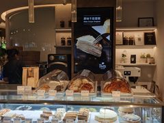 面包甜点陈列柜-Peet's 皮爷咖啡(东湖路手作店)