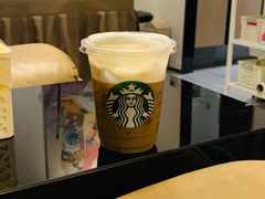 -星巴克臻选(上海虹桥新天地三店)