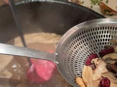 -蘑界·野生菌火锅(深业上城店)