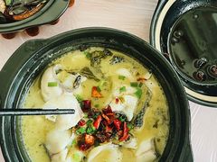酸菜黑鱼煲-阿隆煲店(秀仁苑店)