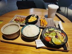 -中信理想家漫食(白云国际机场T2航站楼店)