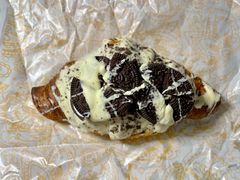 奥利奥羊角包-OUR Bakery(三里屯太古里店)