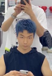 -朗峰专业美发沙龙