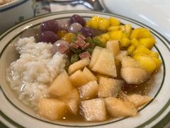 芋圆酒酿冰粉小风车-堂屋糖水店(愚园店)