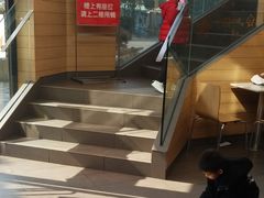 -麦当劳(乳山路店)