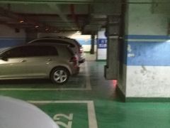 -甘家口大厦-停车场