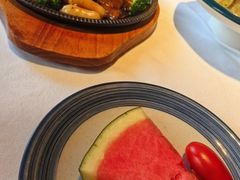 -八府香鸭·啫啫煲(华山路店)