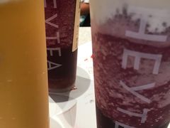 -喜茶(北京华贸购物中心店)