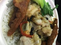 排骨凤爪煲仔饭-点点心点心专门店(湾仔店)