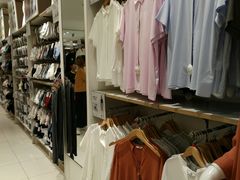 -优衣库(石家庄裕华万达广场店)