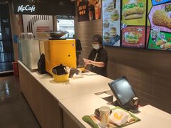 -麦当劳(轻轨曹杨路店)