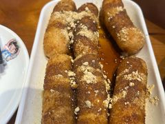 -爆炸头阿姨小四川正宗川味小吃(无任何分店)