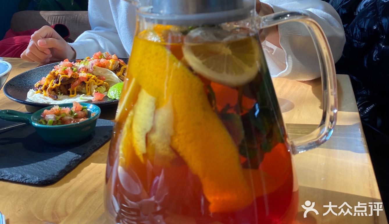 连续两天来这家墨西哥餐厅吃午餐