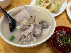 -雷祖芳老妈蹄花店