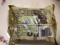 莲蓉双黄月饼-北京稻香村(花市店)