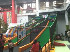 -蒙特利亲子乐园