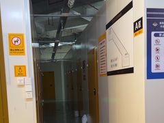 -安东易迷你仓自助寄存仓库(淞虹路店)