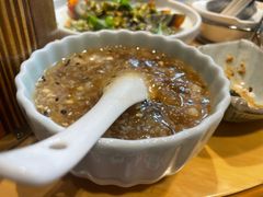 -野山舂·贵州现舂酸汤火锅(鸿通城店)