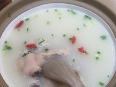 -叁煨蹄花·下饭盐帮菜(人民广场店)