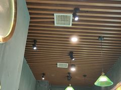 -卤校长老火锅(杨家坪直营店)