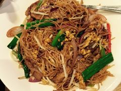 -TRIPLE 8 China Bar & Grill