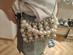 -眷顾自助服装工作室(中南金石国际广场A座店)