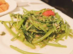 -肥仔文澳门猪骨煲(南京西路店)