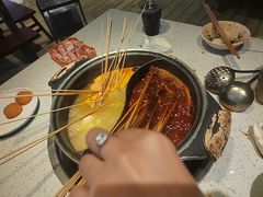-钢管厂五区小郡肝串串香(蜀都万达店)