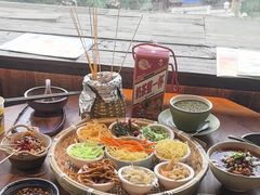 -包整·丝娃娃(一览甲秀楼风景店)