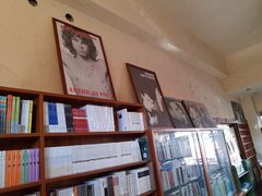 -麦田书店(国防路店)