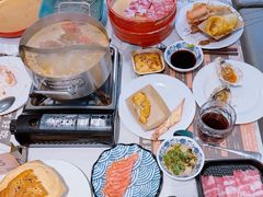 -金马门国际美食百汇(珞喻路店)
