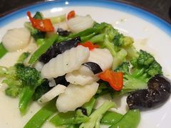 -靠山屯东北农家菜(八龙桥雅苑店)