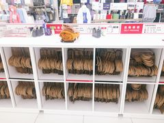 -优衣库(上海正大广场店)
