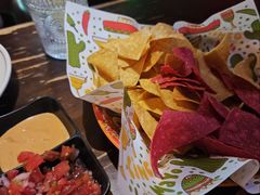 -Famous肥猫墨西哥音乐餐吧(五棵松华熙LIVE店)